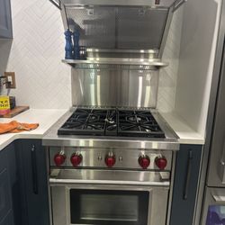 Onefservice - Wolf stove and range hood installed