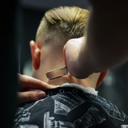 Strands Salon