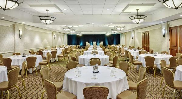 DoubleTree by Hilton Hotel Washington DC - Crystal City by null