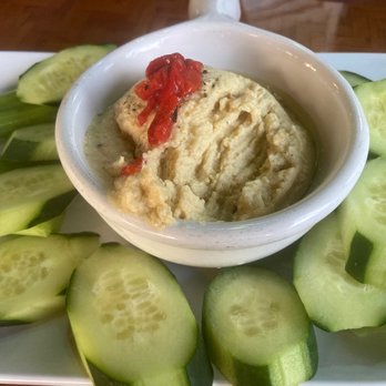 Mainstreet Pub - Hummus (I subbed out the naan for extra veggies) - Pubs Near Me - Melbourne, Florida