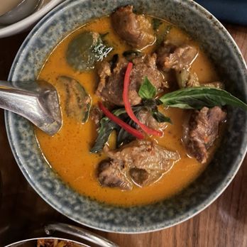 Lom Wong - Kaeng Phet Charinda - Thai Near Me - Phoenix, Arizona Lom Wong - Kaeng Phet Charinda - Thai Near Me - Phoenix, Arizona