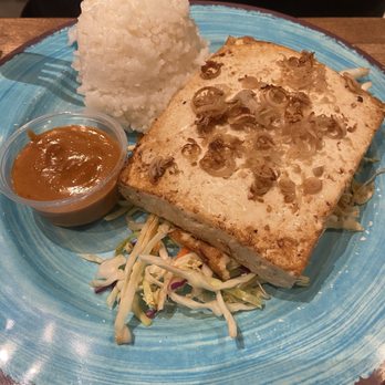 Joey's Kitchen Napili - Lemongrass Tofu - Filipino Near Me - Lahaina, Hawaii