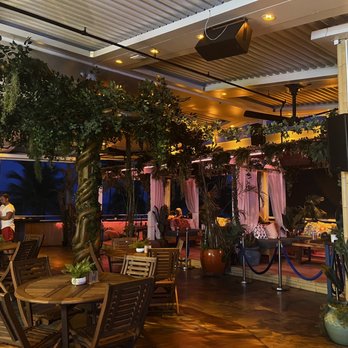 Bo's Beach - Bars Near Me - Fort Lauderdale, Florida