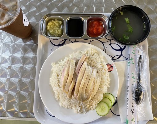 3 Sauces Hainak Chicken Rice 海南鸡饭 by null