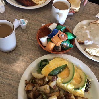 Cafe 101 - American Near Me - Coalinga, California Cafe 101 - American Near Me - Coalinga, California