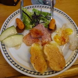 La Bodeguilla de Basilio - Tapa de lacón con huevos de codorniz