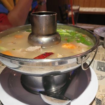 Khun Dang Restaurant - Tom zap - Thai Near Me - North Hollywood, California Khun Dang Restaurant - Tom zap - Thai Near Me - North Hollywood, California