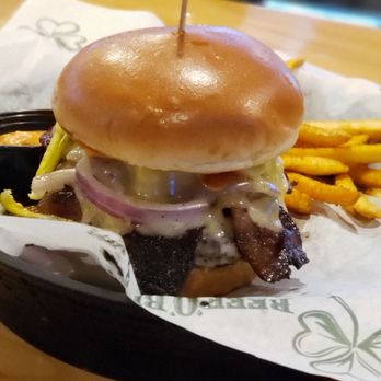 Beef 'O' Brady's - burger and fries - Pubs Near Me - Lakeland, Florida Beef 'O' Brady's - burger and fries - Pubs Near Me - Lakeland, Florida