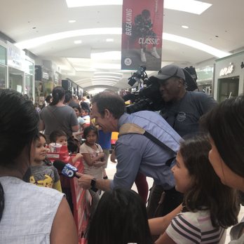 Build-A-Bear Workshop - KTLA showed up - Toy Stores Near Me - Cerritos, California Build-A-Bear Workshop - KTLA showed up - Toy Stores Near Me - Cerritos, California