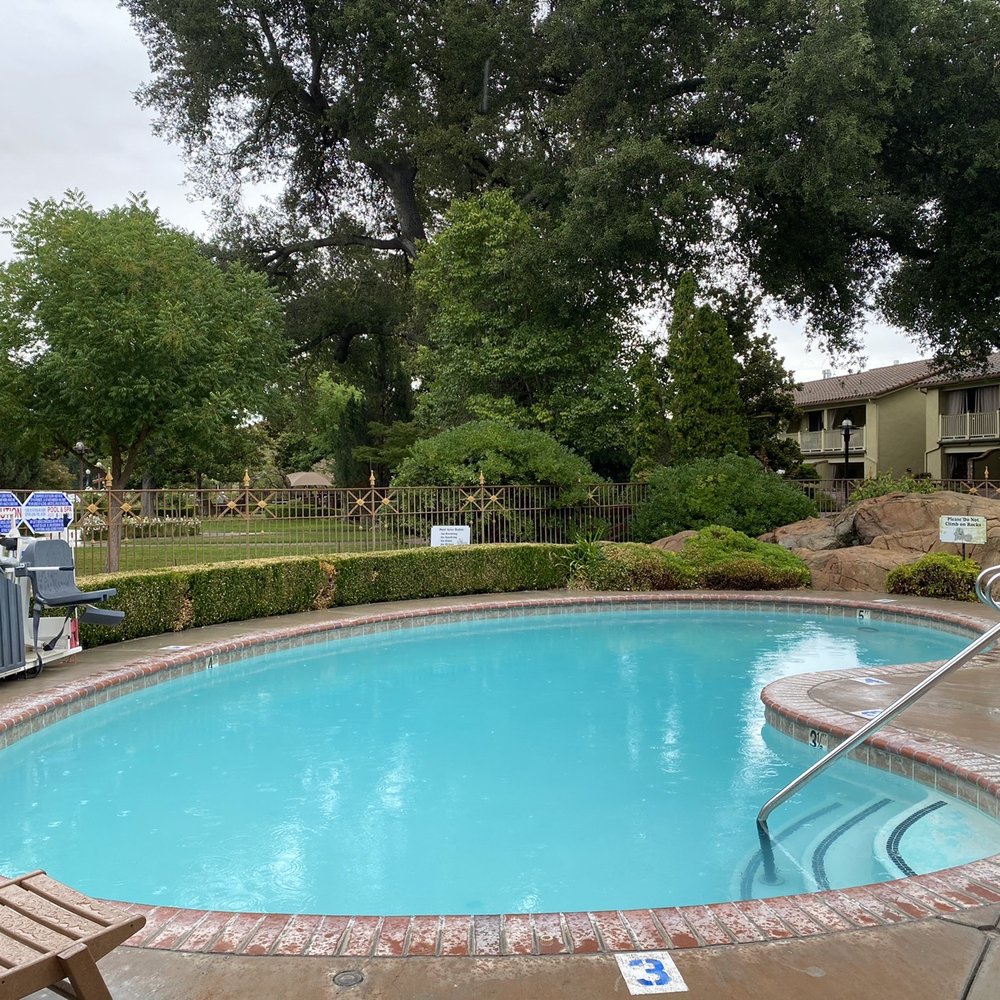 Paso Robles Inn - Small pool - reservations currently required and limited to 3 guests at a time - Hotels Near Me - Paso Robles, California Paso Robles Inn - Small pool - reservations currently required and limited to 3 guests at a time - Hotels Near Me - Paso Robles, California