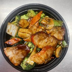 Lee's Garden Chinese Restaurant - Roasted pork with mixed vegetables