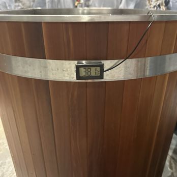Fire & Ice Sauna - Oh it's cold - Saunas Near Me - Bolingbrook, Illinois