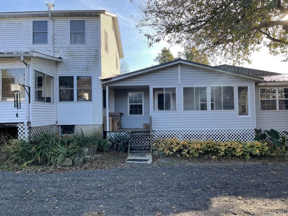 LOCUST GROVE DRYGOODS Updated September 2024 15 Photos 9830 N