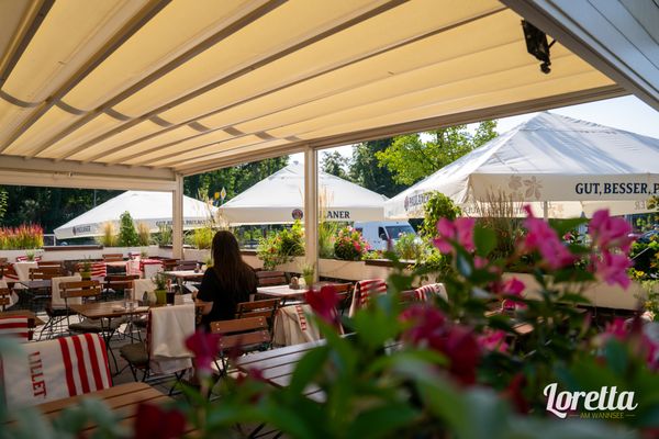 Loretta am Wannsee by null