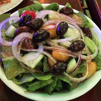 The Nona Slice House - Small house salad. It was actually big enough for two people. Very fresh! - Pizza Near Me - Safety Harbor, Florida