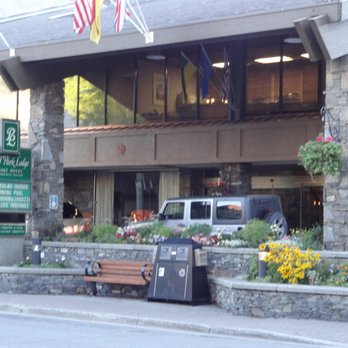 Banff Park Lodge - Main entrance - Park on street or in basement for $11/day - Hotels Near Me - Banff, Alberta