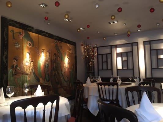Maxim's Peking Cuisine by null