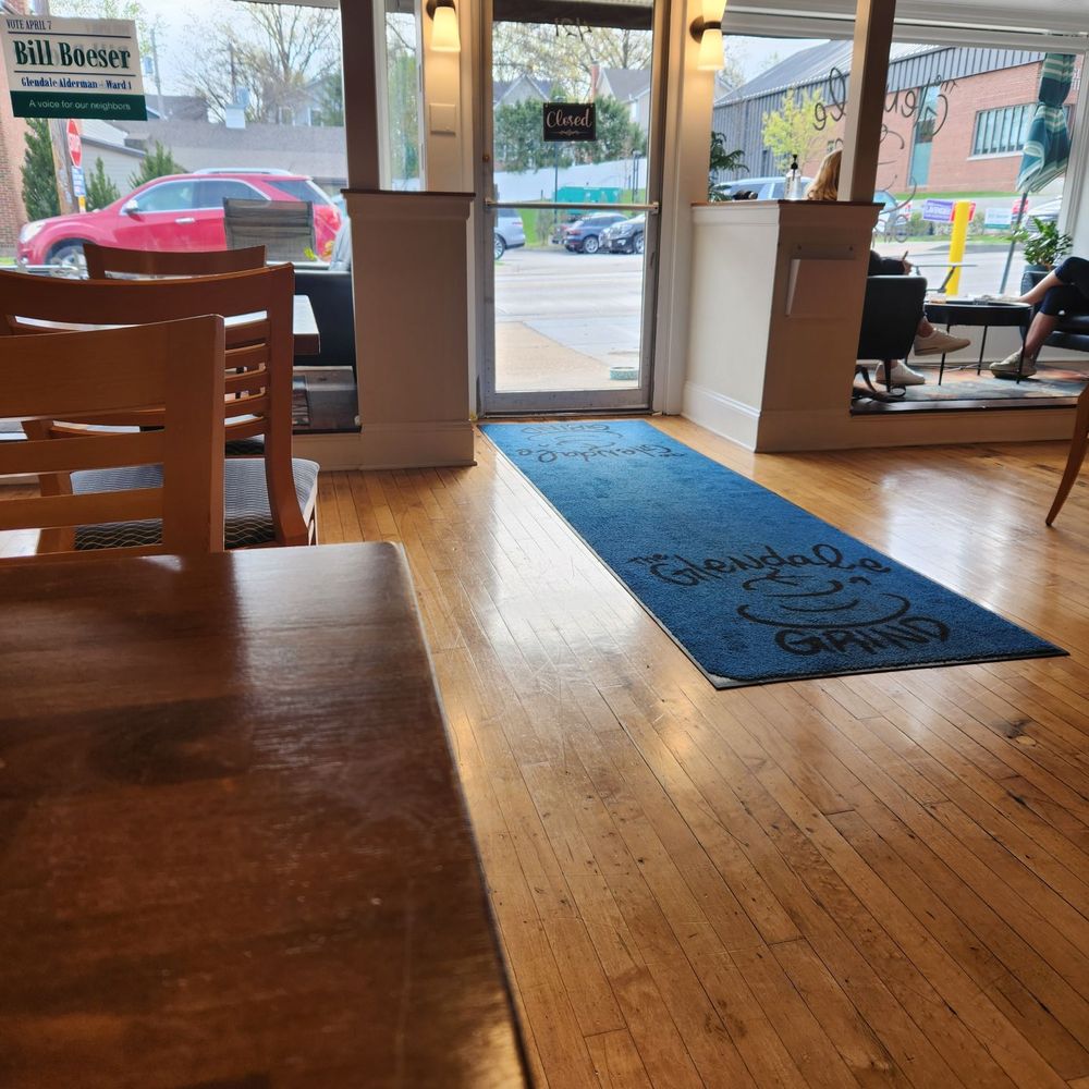 The Glendale Grind - The front door view - Coffee & Tea Near Me - St. Louis, Missouri