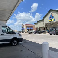 QMart Truck Jarrell