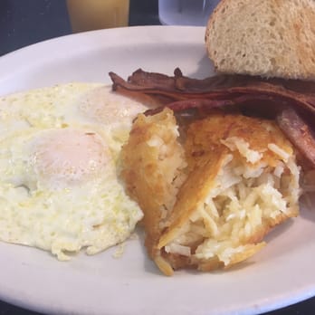 Pinecrest Diner - Good portions! But i mean, I AM paying $15 for breakfast and a small oj - Diners Near Me - San Francisco, California