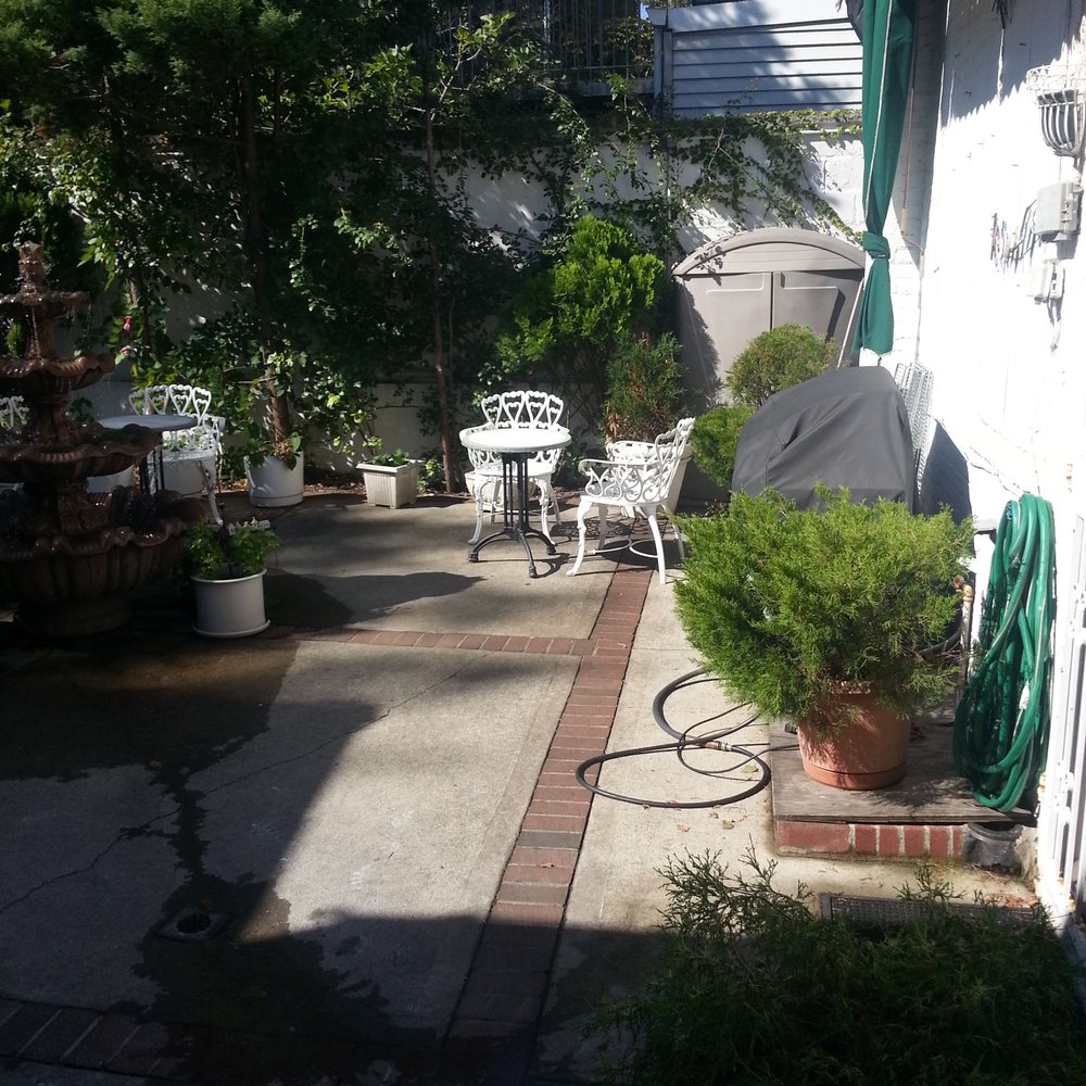 Mama's Backyard Café - Bakeries Near Me - Corona, New York Mama's Backyard Café - Bakeries Near Me - Corona, New York
