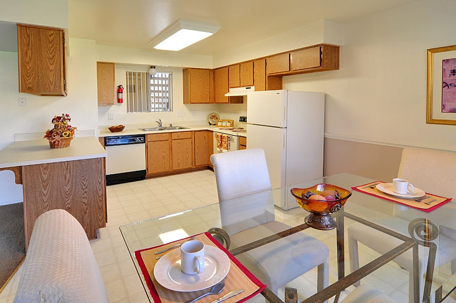 HUNT CLUB Updated September 2024 14 Photos 1355 S Perris Blvd