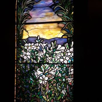 Driehaus Museum - More stained glass flowers - Museums Near Me - Chicago, Illinois Driehaus Museum - More stained glass flowers - Museums Near Me - Chicago, Illinois