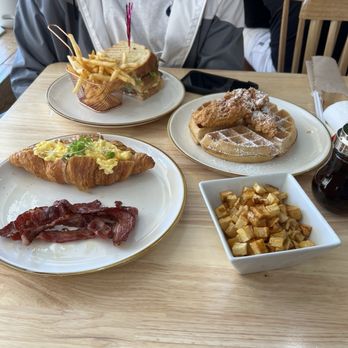 Pineapple Sol - Chicken and Waffles, Surfside Croissant, Malibu Club Sandwich - Breakfast & Brunch Near Me - Cary, North Carolina Pineapple Sol - Chicken and Waffles, Surfside Croissant, Malibu Club Sandwich - Breakfast & Brunch Near Me - Cary, North Carolina