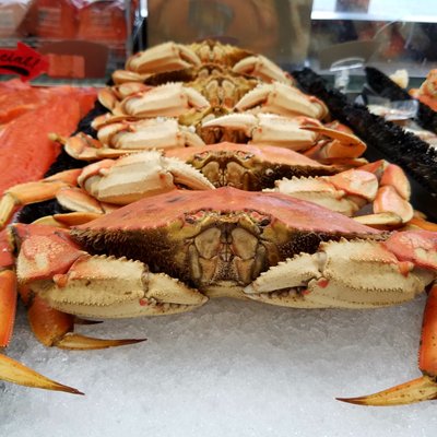 B&E Meats & Seafood by null