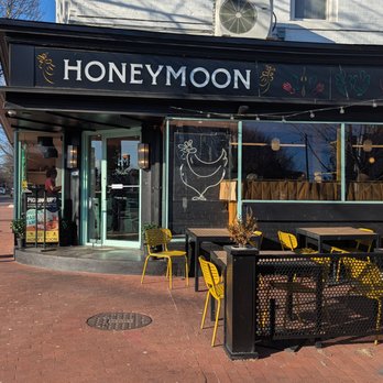 Honeymoon Chicken - Front of Honeymoon Chicken - Chicken Shop Near Me - Washington, DC, District of Columbia Honeymoon Chicken - Front of Honeymoon Chicken - Chicken Shop Near Me - Washington, DC, District of Columbia