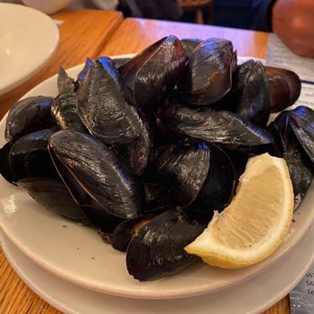 The Barnacle Restaurant - Seafood Near Me - Marblehead, Massachusetts