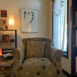 Holistic Counseling - Relaxing office atmosphere.
