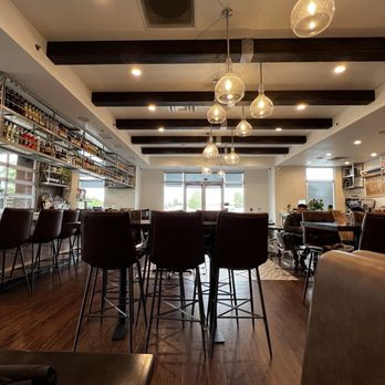 Harrington House - Interior - Beer, Wine & Spirits Near Me - Bakersfield, California