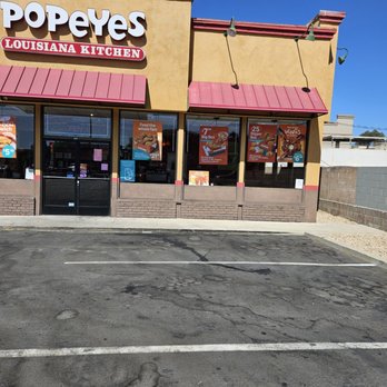 Popeyes Louisiana Kitchen - The front - Fast Food Near Me - Simi Valley, California Popeyes Louisiana Kitchen - The front - Fast Food Near Me - Simi Valley, California