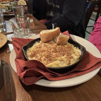 Colatina Exit - Mac & cheese - Pizza Near Me - Bradford, Vermont