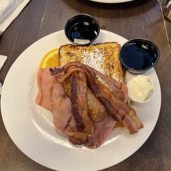 George's - French Toast Super Deluxe - American Near Me - New York, New York George's - French Toast Super Deluxe - American Near Me - New York, New York