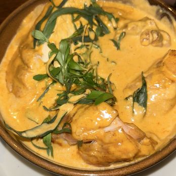 Deda Restaurant - Shchmeruli. You know the dish is amazing when Americans can pronounce this name very easily :) - Georgian Near Me - Pasadena, California
