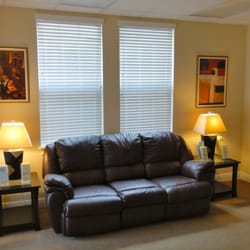 Orlando Hypnosis Center - Orlando Hypnosis Center waiting area.