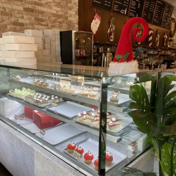 Honu Bakery - Festive, airy, spacious - Bakeries Near Me - Honolulu, Hawaii Honu Bakery - Festive, airy, spacious - Bakeries Near Me - Honolulu, Hawaii
