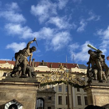 Pražský hrad - Landmarks & Historical Buildings Near Me - Prague, Puerto Rico