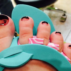 Unique Nails and Spa - Halloween vampire toes !