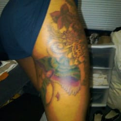 Living Canvas Tattoo Studio - Jason did my whole right leg
