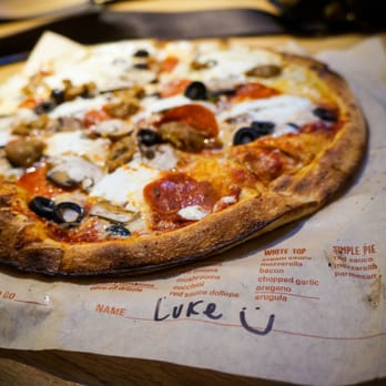 Blaze Pizza - Pizza Near Me - Davis, California