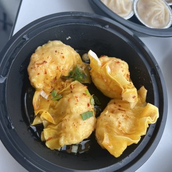 Ixlb Dim Sum Eats - Shrimp Wonton w/ Chili Oil (4) - Dim Sum Near Me - Los Angeles, California Ixlb Dim Sum Eats - Shrimp Wonton w/ Chili Oil (4) - Dim Sum Near Me - Los Angeles, California