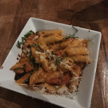R Kitchen - New American Near Me - Charleston, South Carolina R Kitchen - New American Near Me - Charleston, South Carolina