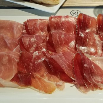 Redondo Iglesias - Serrano, 38 month Pata Negra and 46 month age Pata Negra!! Delicious - Wine Bars Near Me - Verona, VR