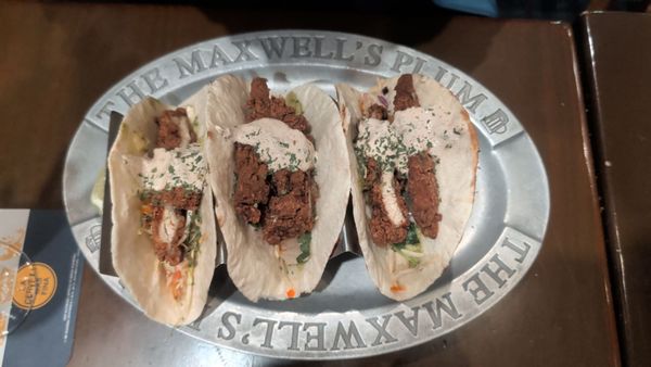 The Maxwell's Plum by null