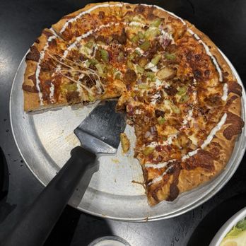 Pints and Quarts - A hot chick pizza - American Near Me - Muskegon, Michigan Pints and Quarts - A hot chick pizza - American Near Me - Muskegon, Michigan