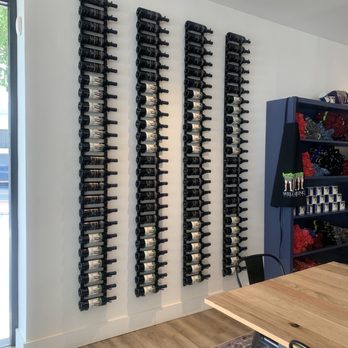 Well Hung Vineyard - Wine Bars Near Me - Roanoke, Virginia