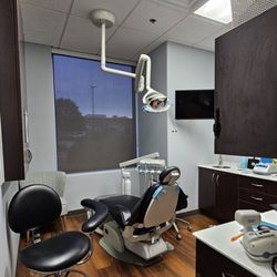 Texas Periodontists - Exam room